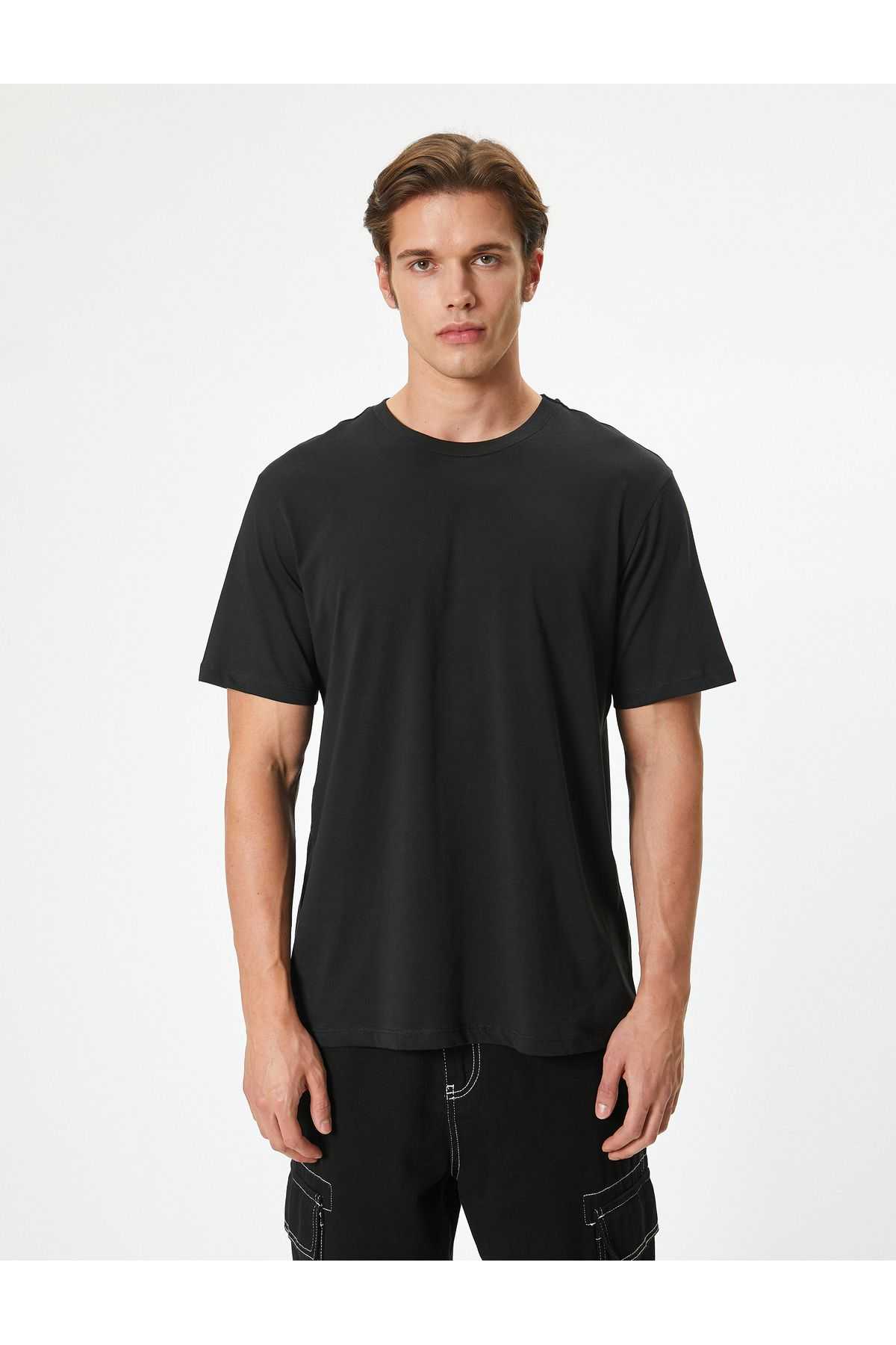 تیشرت پایه آستین کوتاه یقه خدمه