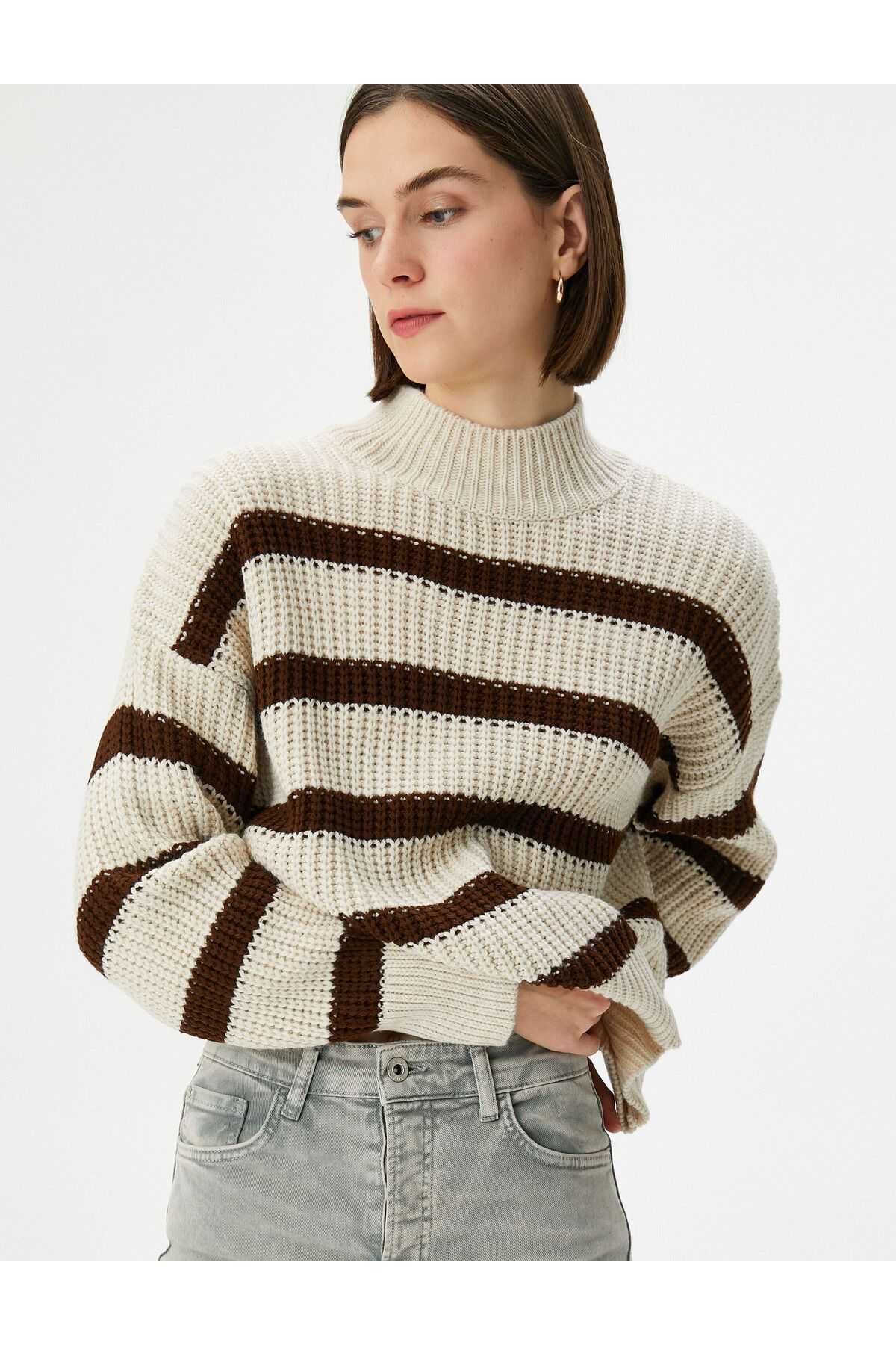 ژاکت بافتنی نیم یقه یقه