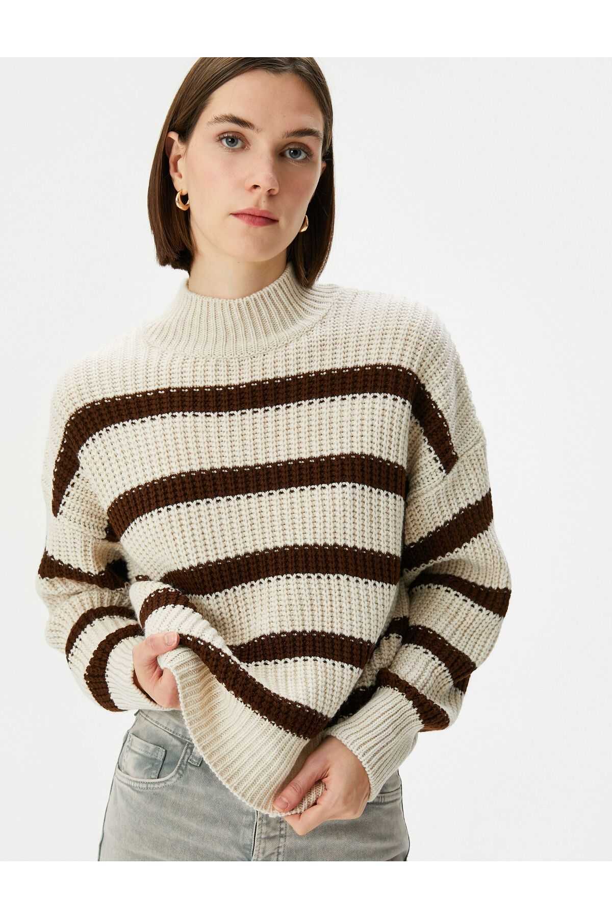 ژاکت بافتنی نیم یقه یقه