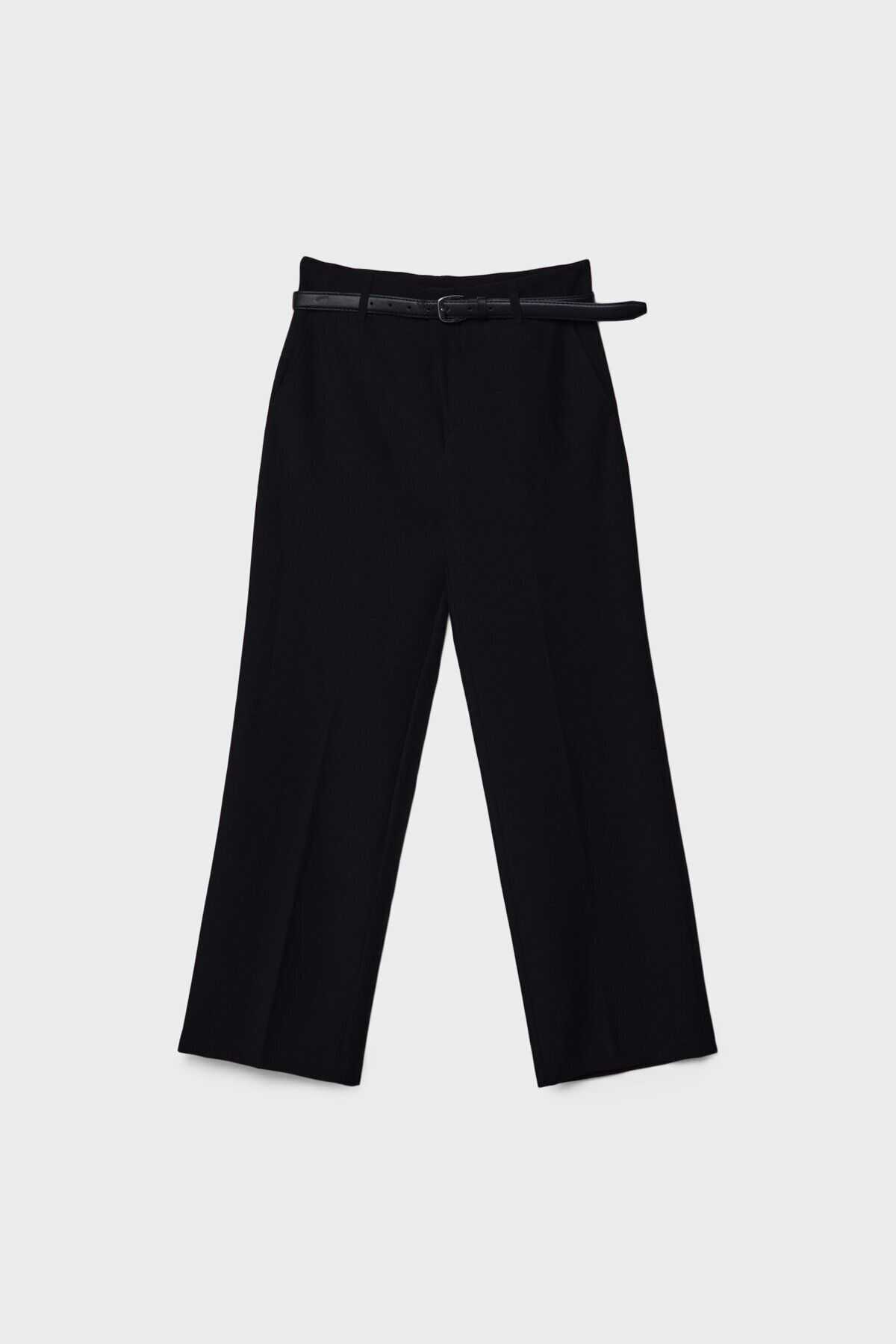 شلوار پارچه ای با کمربند و روان