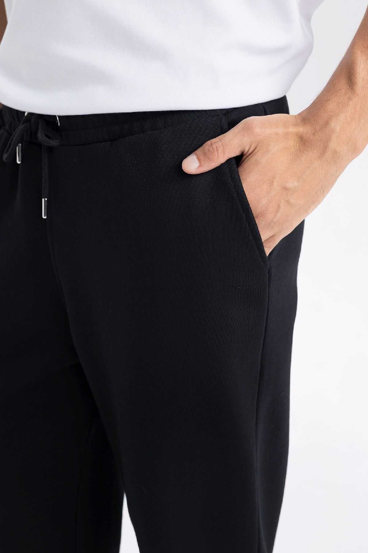 شلوار ورزشی ریلکس فیت سه جیبی ضخیم D8095ax24au