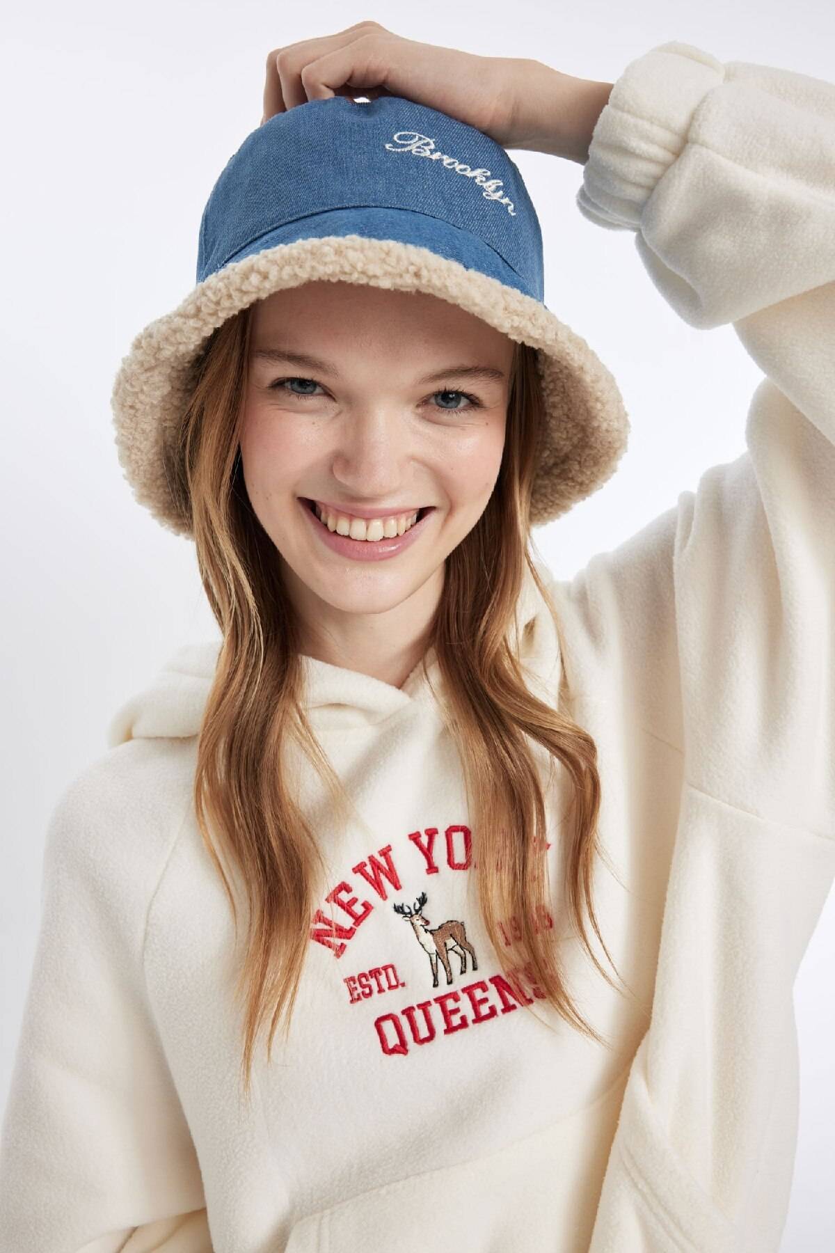 کلاه سطلی نخی دوزی شده زنانه