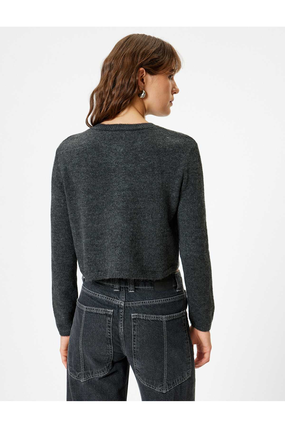 ژاکت بافتنی آستین بلند دکمه دار یقه گرد