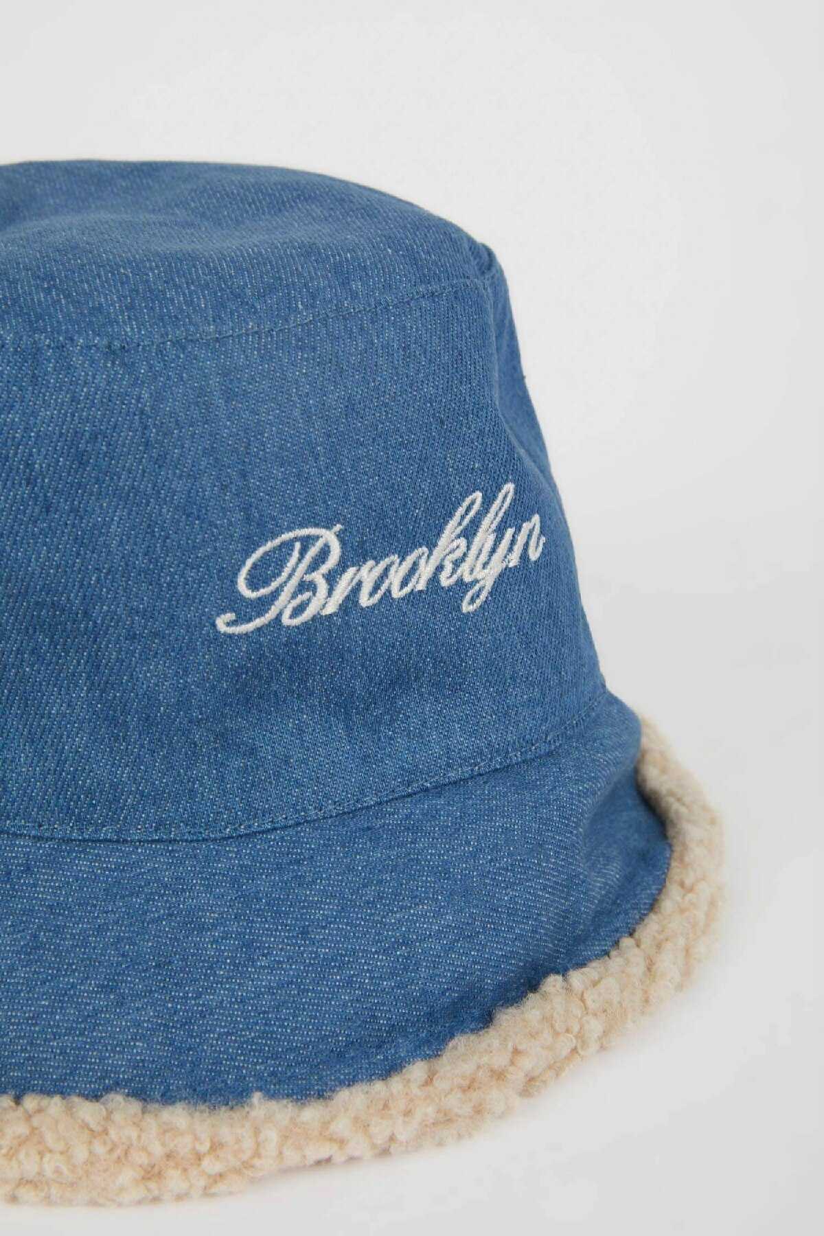 کلاه سطلی نخی دوزی شده زنانه