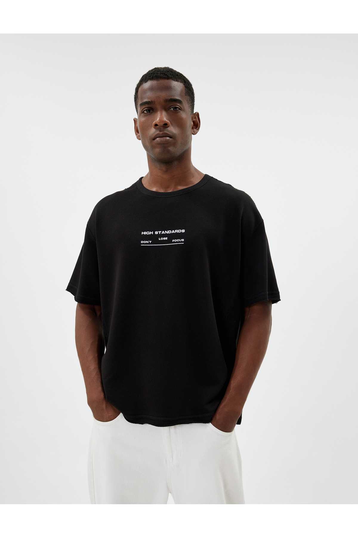 تیشرت با شعار چاپ شده با یقه خدمه آستین کوتاه ترکیب پنبه ای