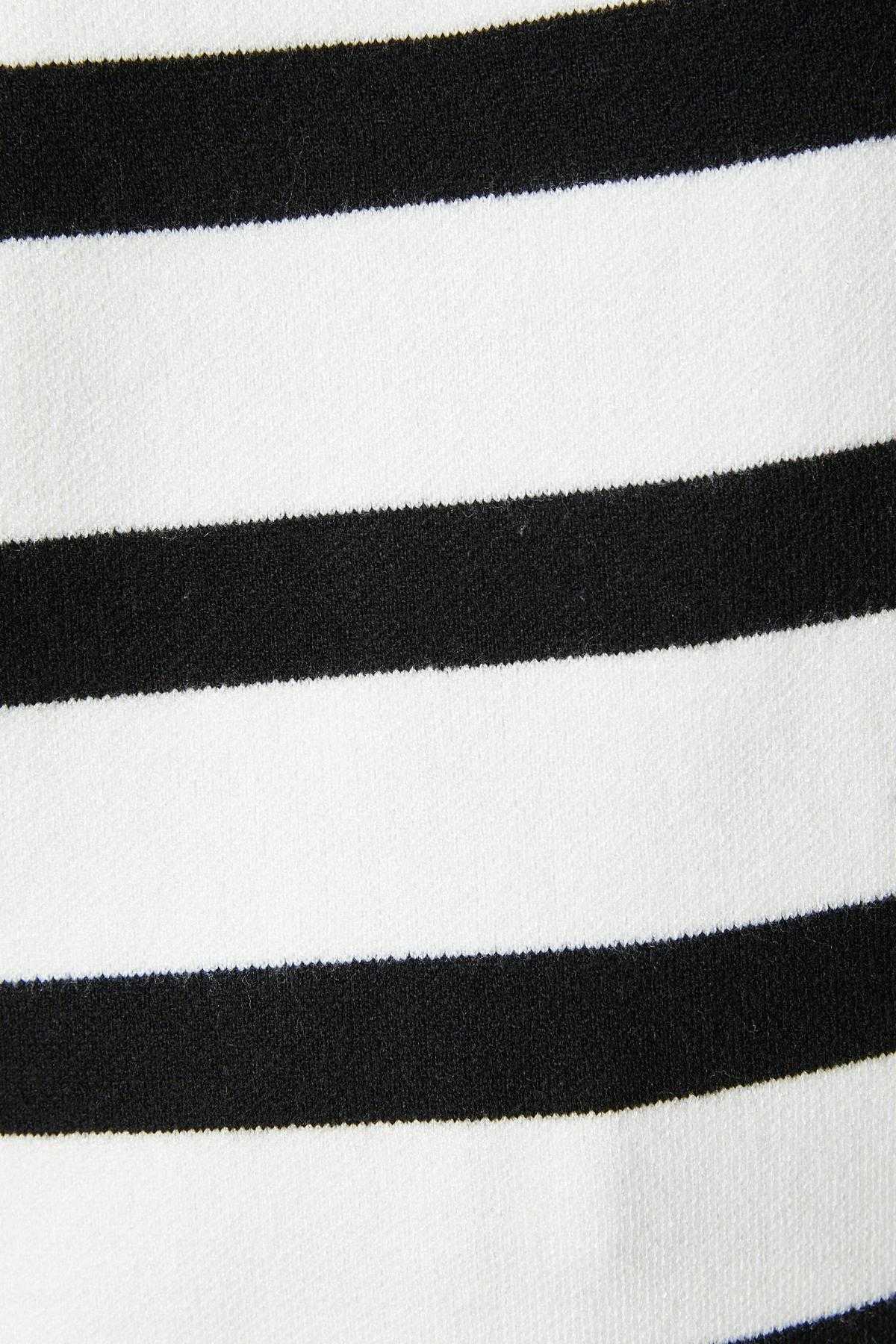 ژاکت بافتنی بزرگ نیم یقه