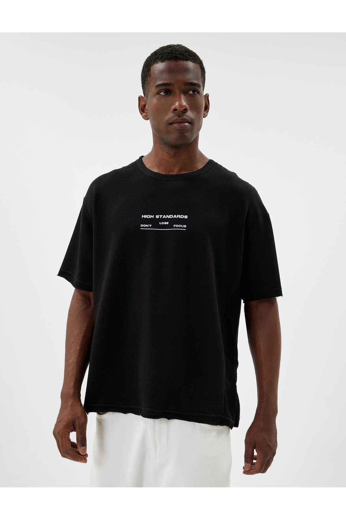 تیشرت با شعار چاپ شده با یقه خدمه آستین کوتاه ترکیب پنبه ای