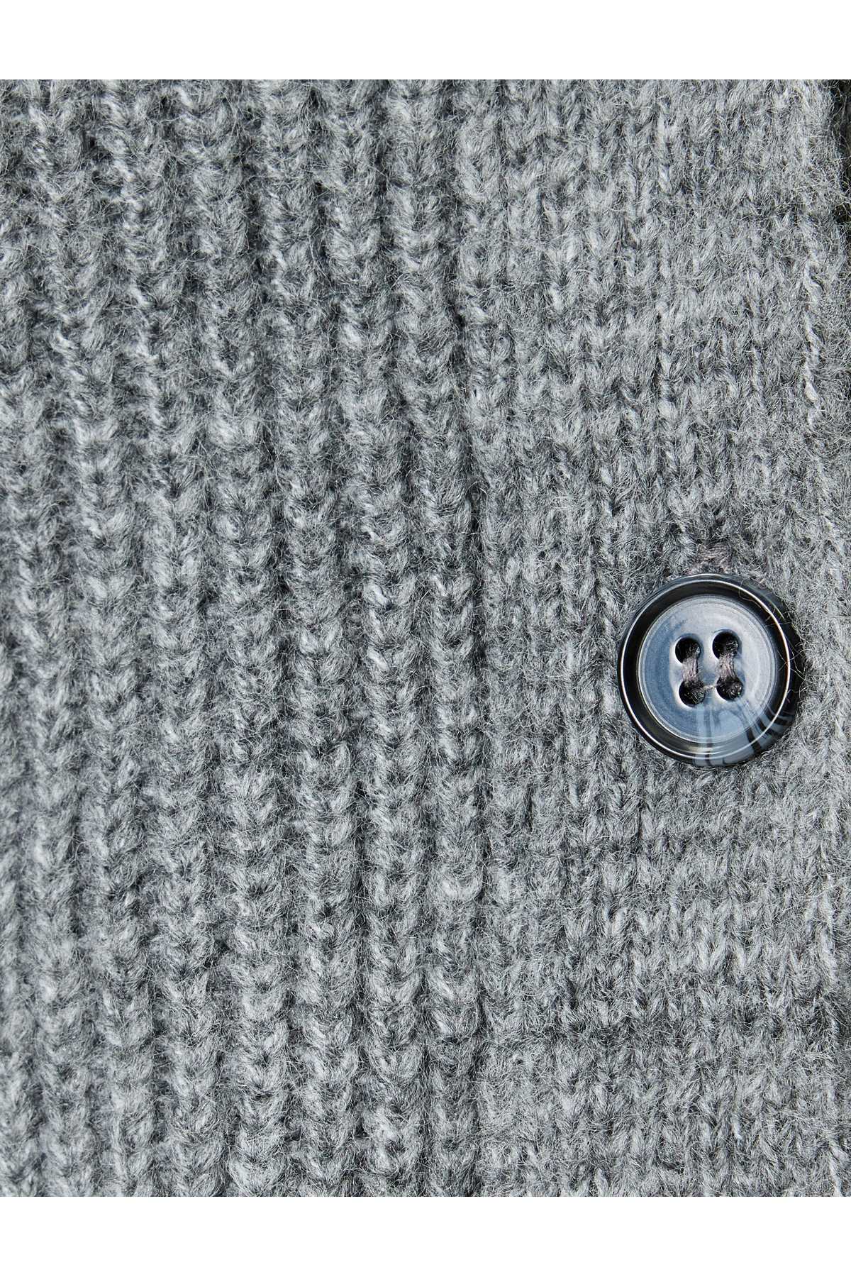 ژاکت بافتنی آستین بلند دکمه دار یقه V