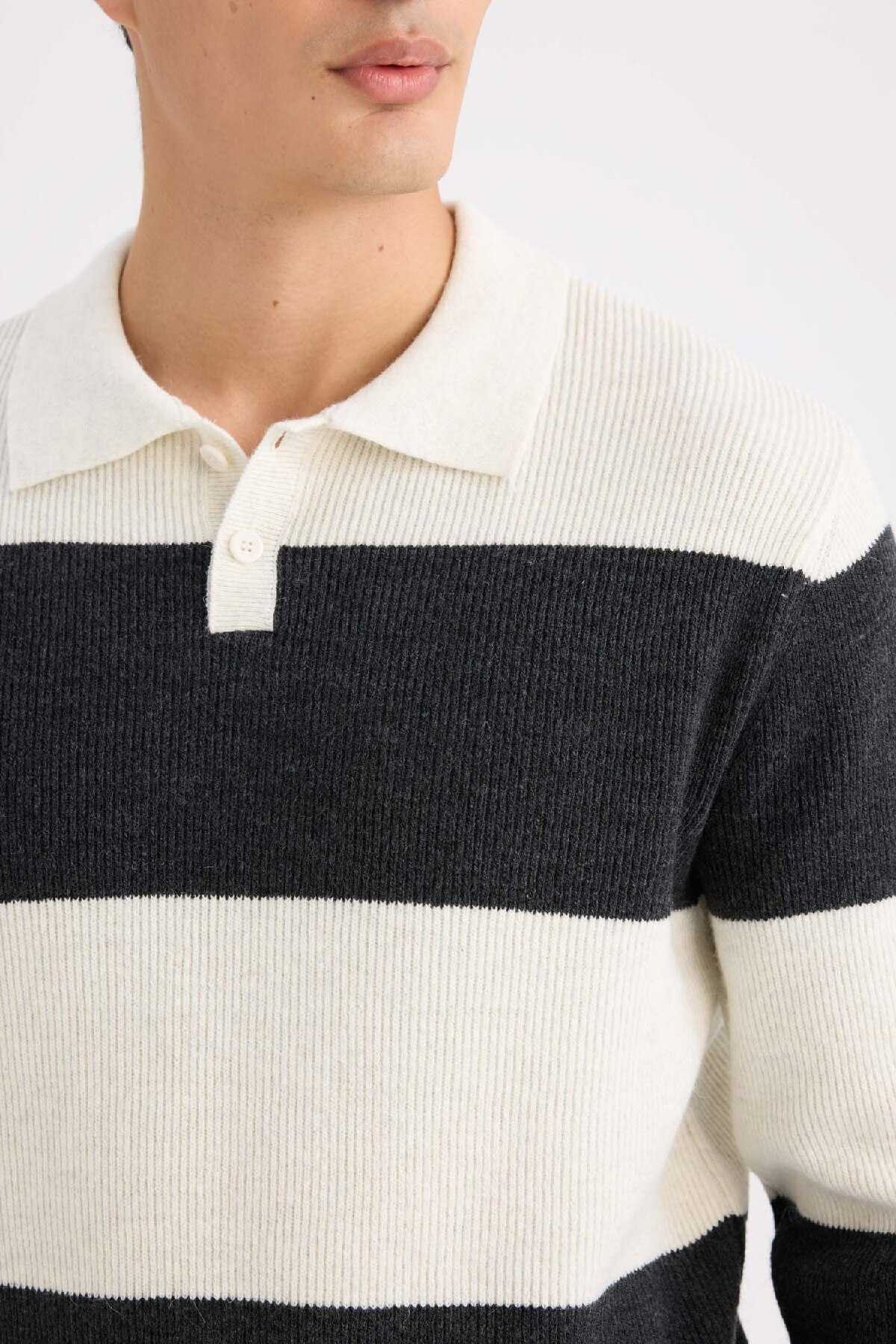 پلیور بافتنی راه راه یقه پولو با تناسب استاندارد