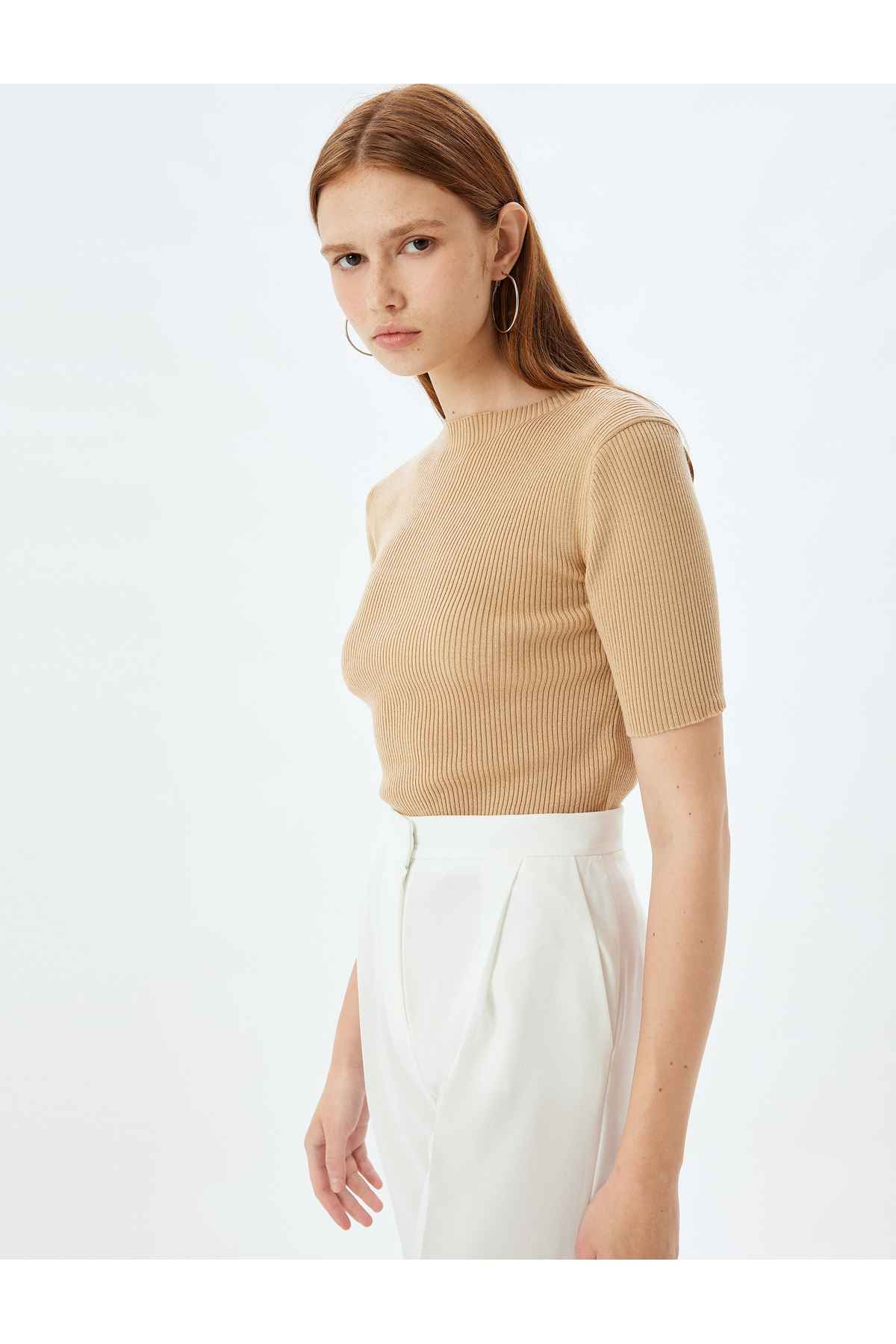 یقه یقه سبک ژاکت بافتنی آستین کوتاه