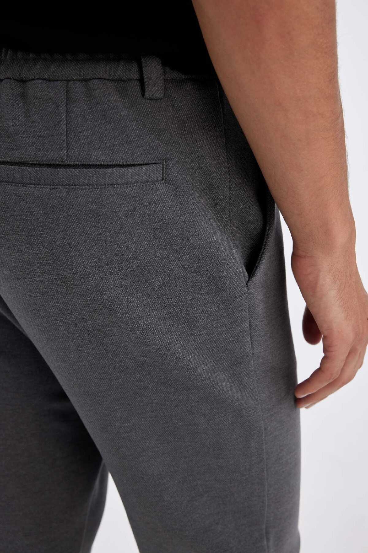 شلوار متناسب با جیب ساده پایه راست D3707ax24au