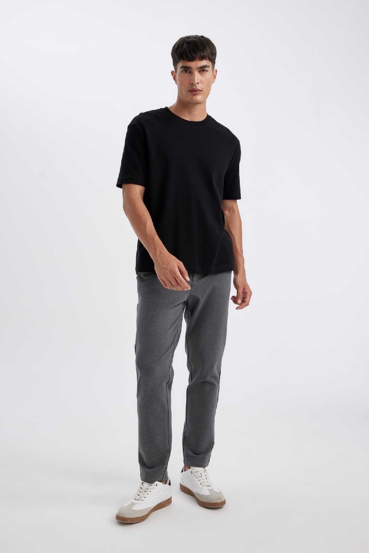 شلوار متناسب با جیب ساده پایه راست D3707ax24au