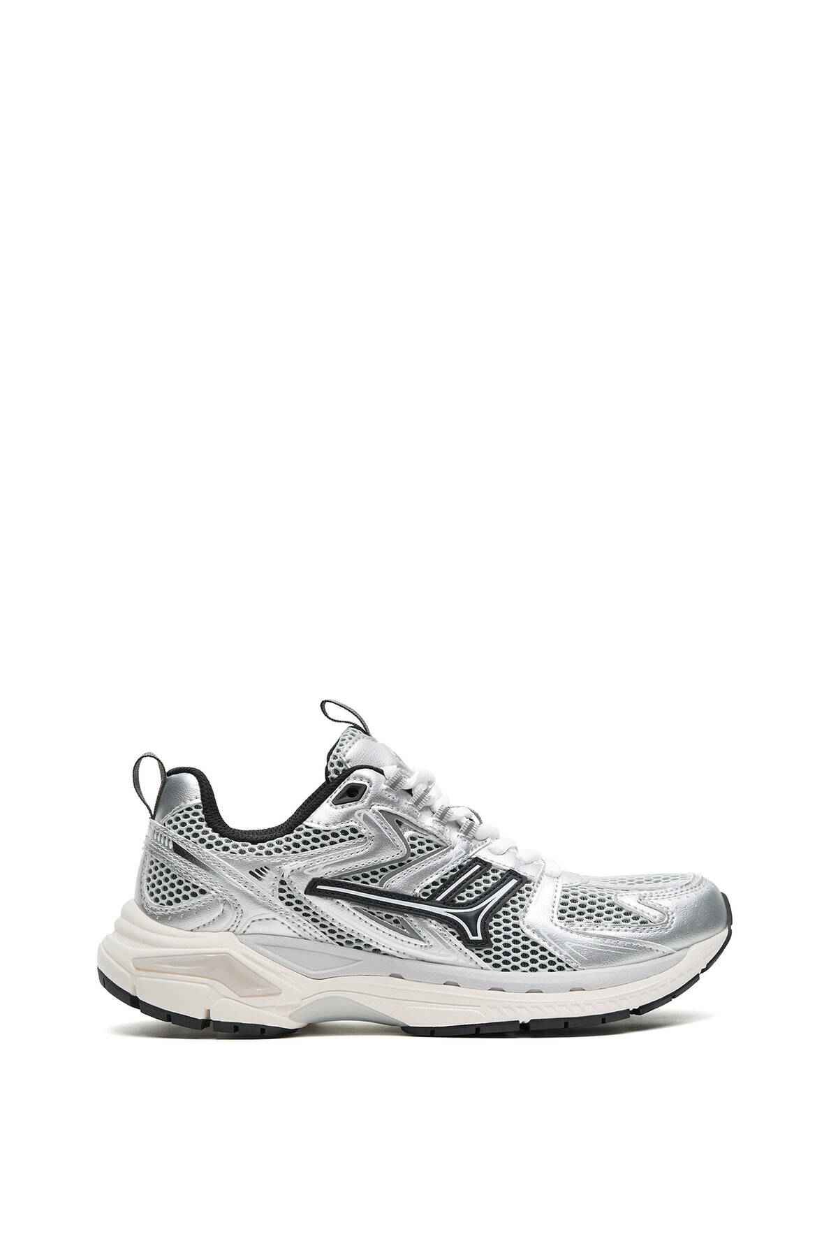 کفش های دویدن