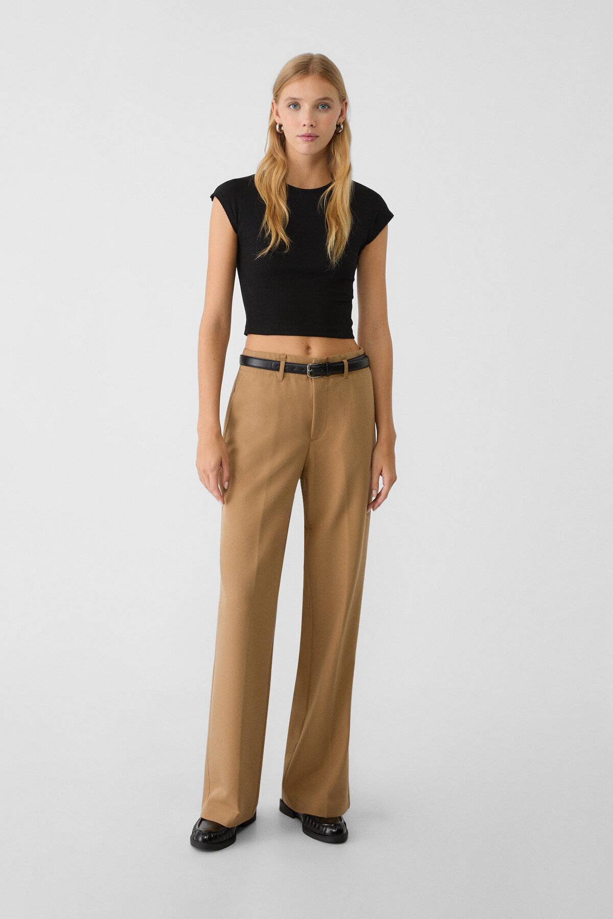 شلوار پارچه ای با کمربند و روان