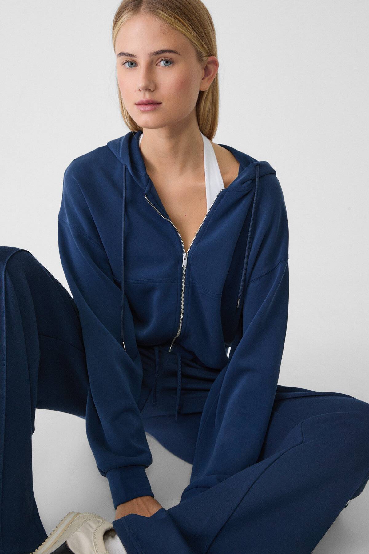 سویشرت زیپ دار بافت نرم