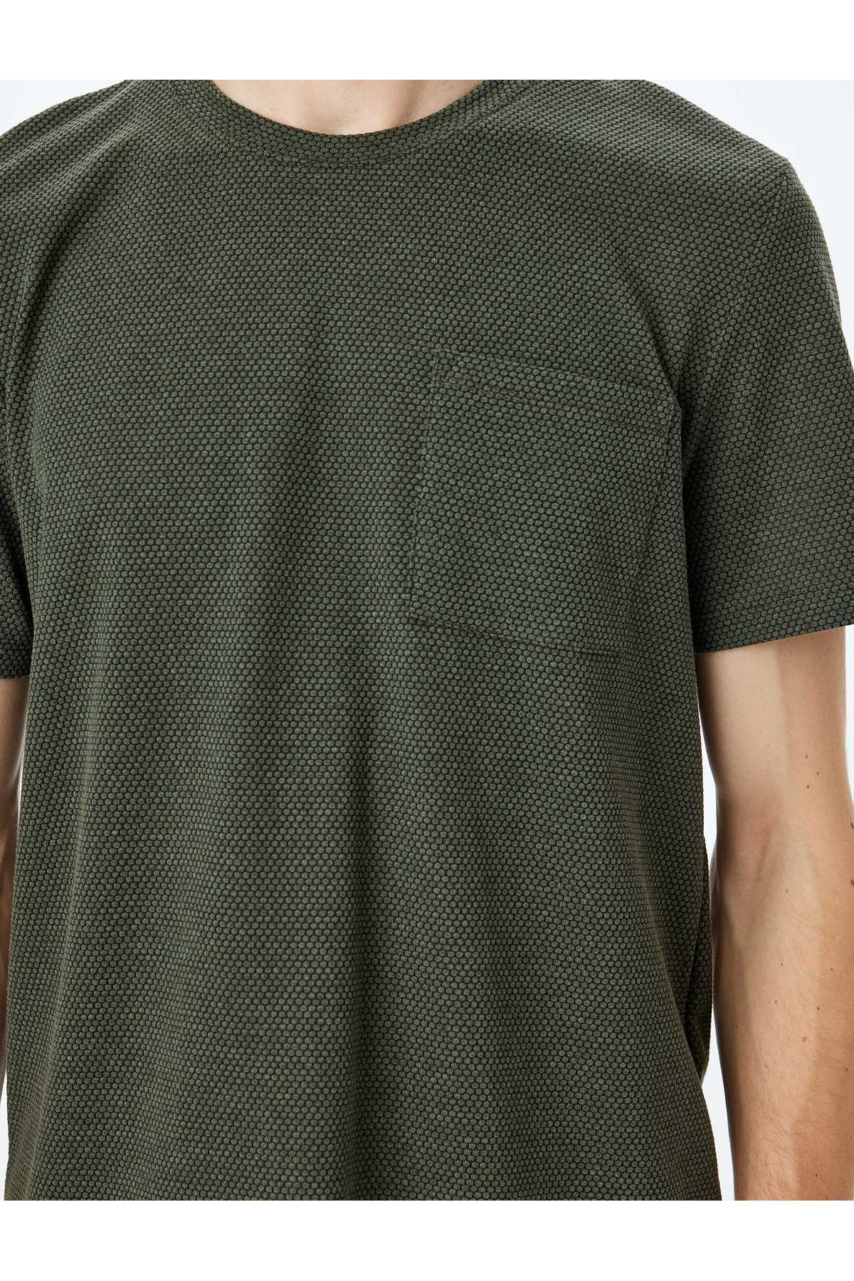 تیشرت آستین کوتاه پارچه ای با جنس یقه خدمه