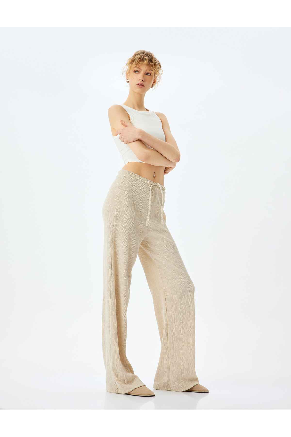 کمر فاقد شلوارهای گسترده قالب روزانه است