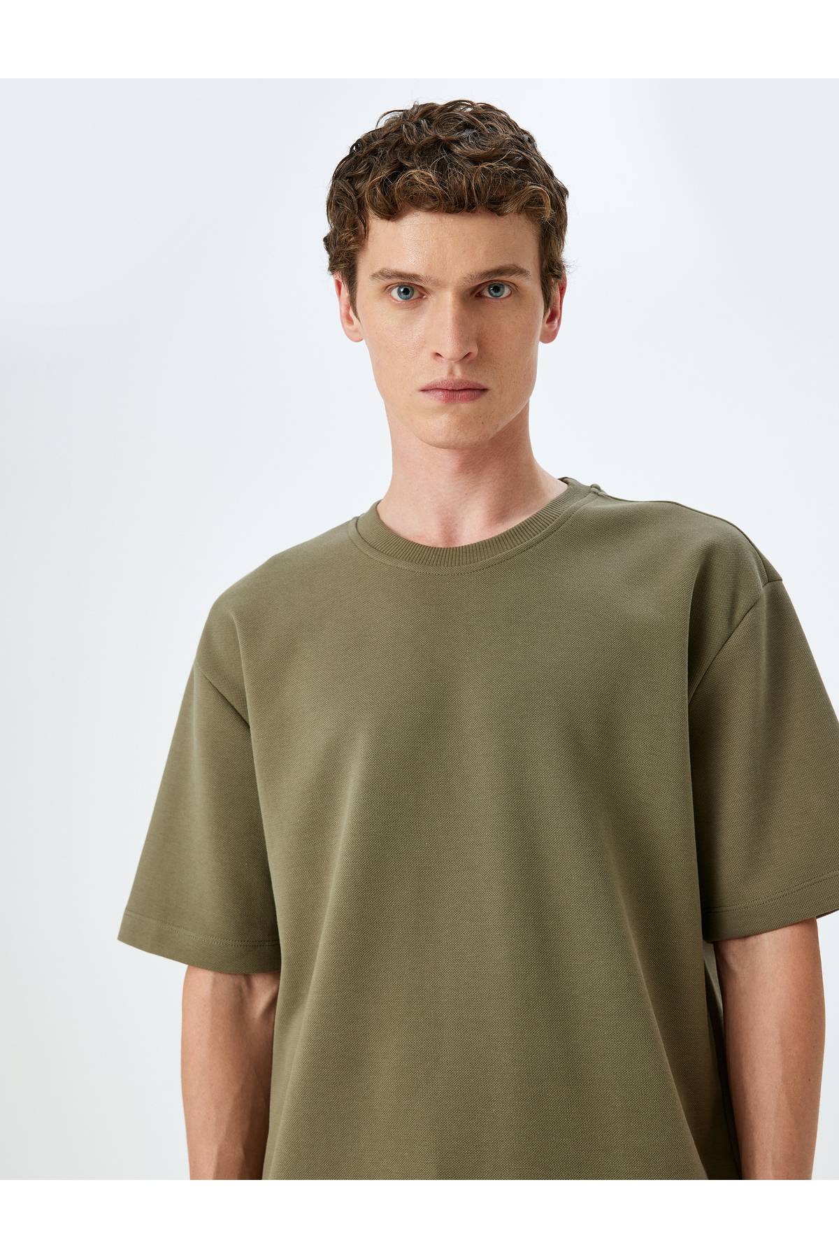 آستین کوتاه پنبه یقه دوچرخه T -Shirt