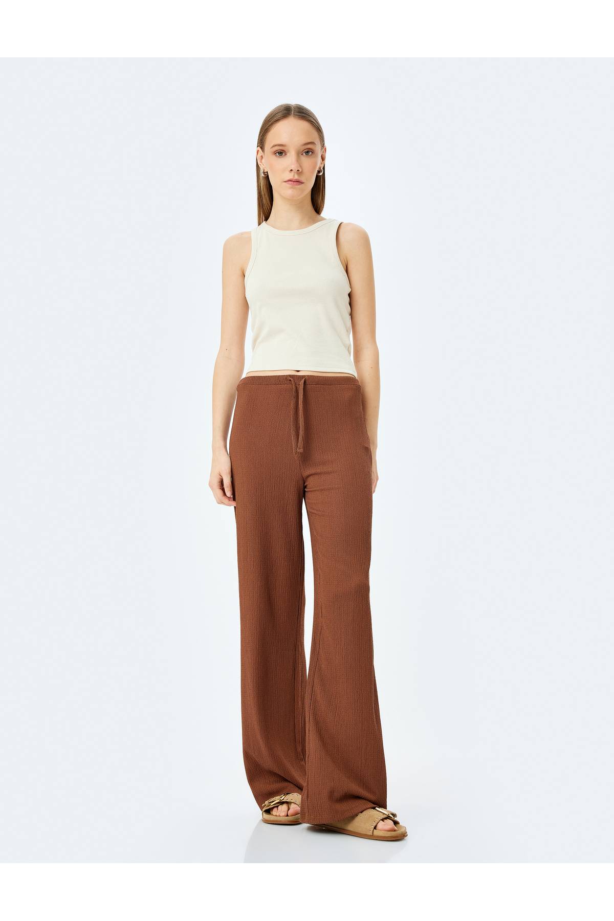 شلواری راحت با ساق گشاد با کمر بسته شده با کمر توری