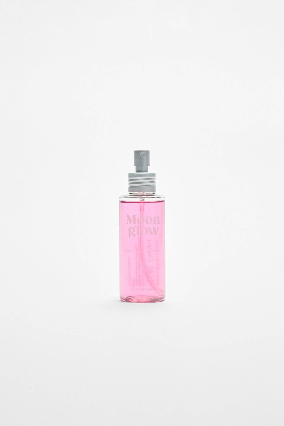 اسپری بدن ماه صورتی