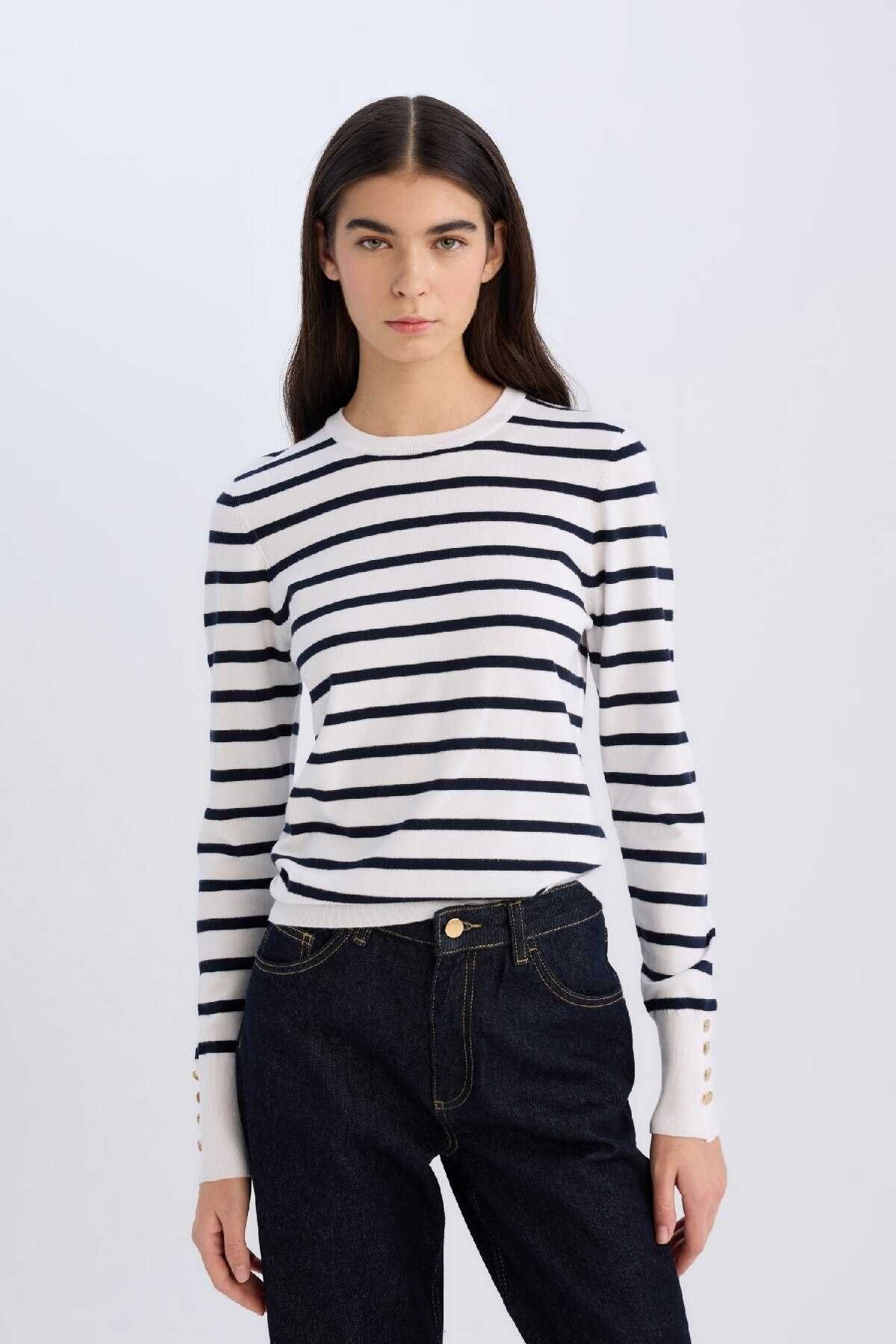 ژاکت بافتنی یقه راه راه معمولی