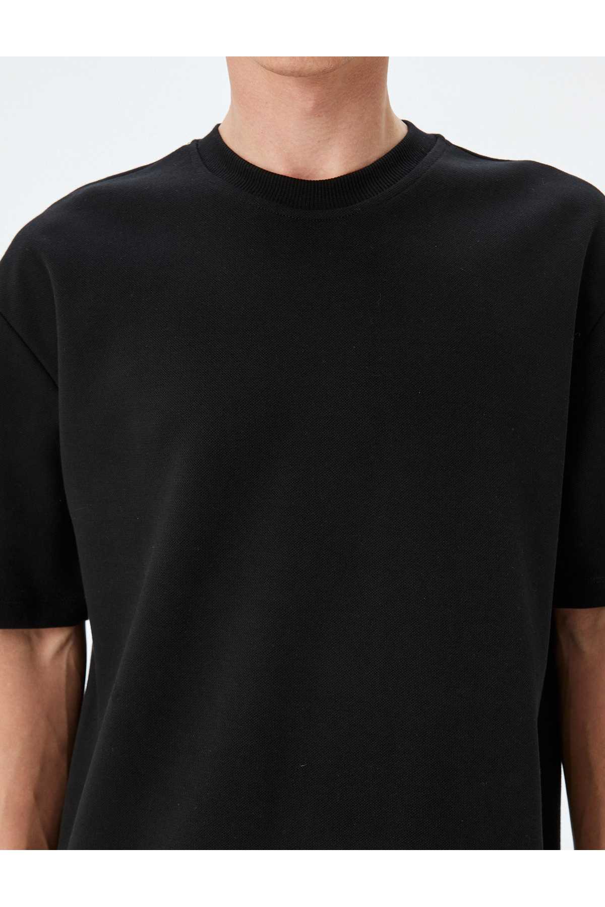 آستین کوتاه پنبه یقه دوچرخه T -Shirt