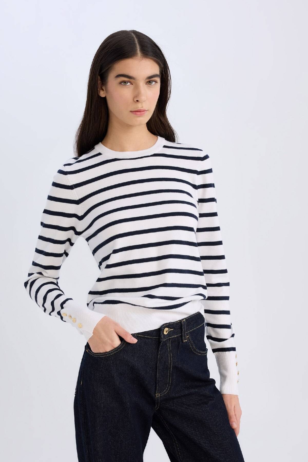 ژاکت بافتنی یقه راه راه معمولی