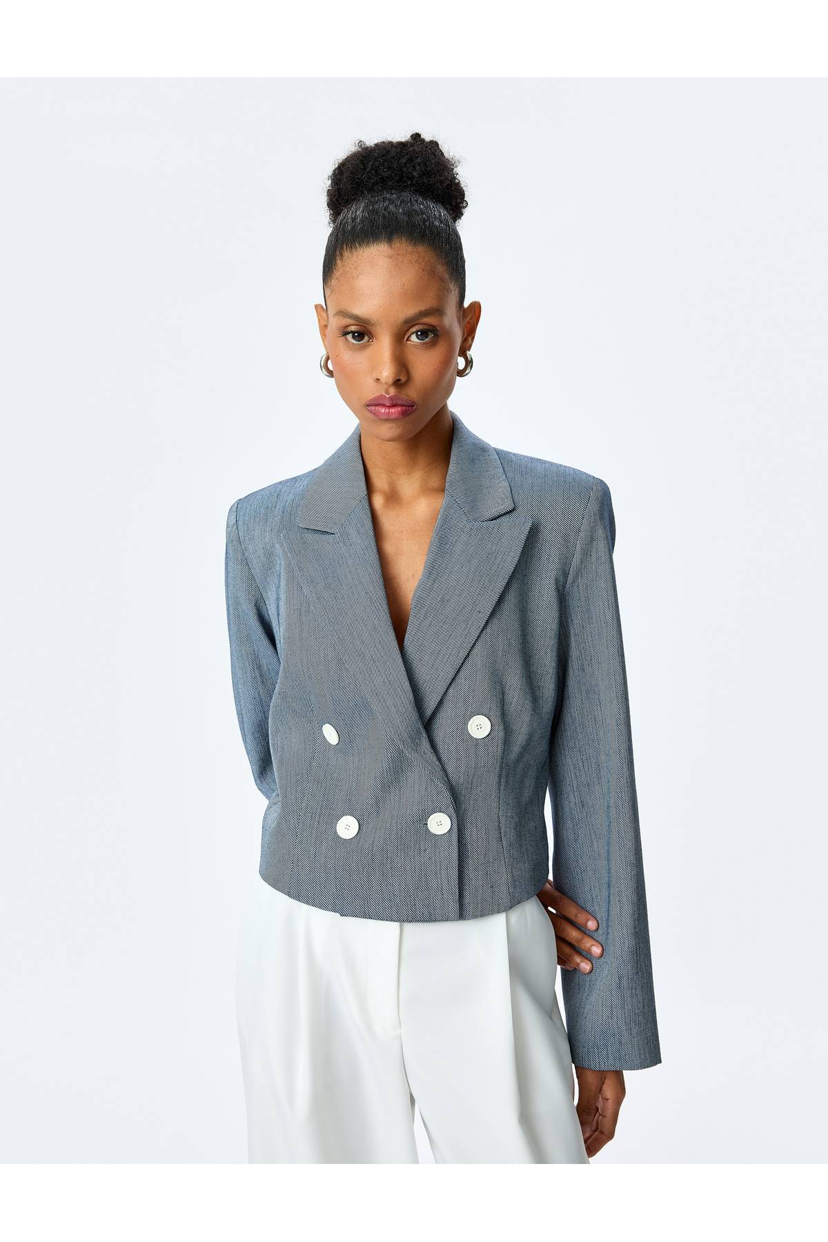 ژاکت Blazer Cruve Cruve Crop با دکمه آستین بلند