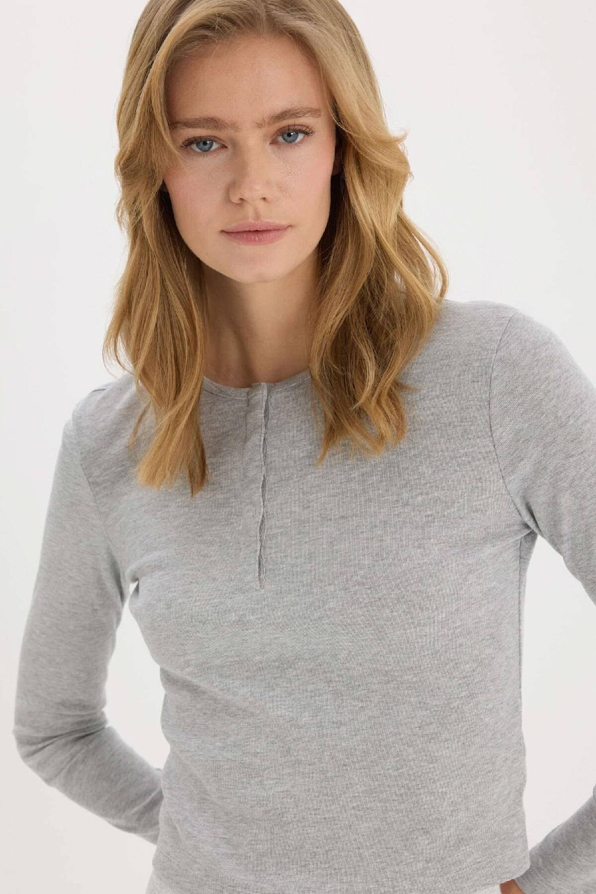 تیشرت آستین بلند دنده ساده ساده با نصب ساده