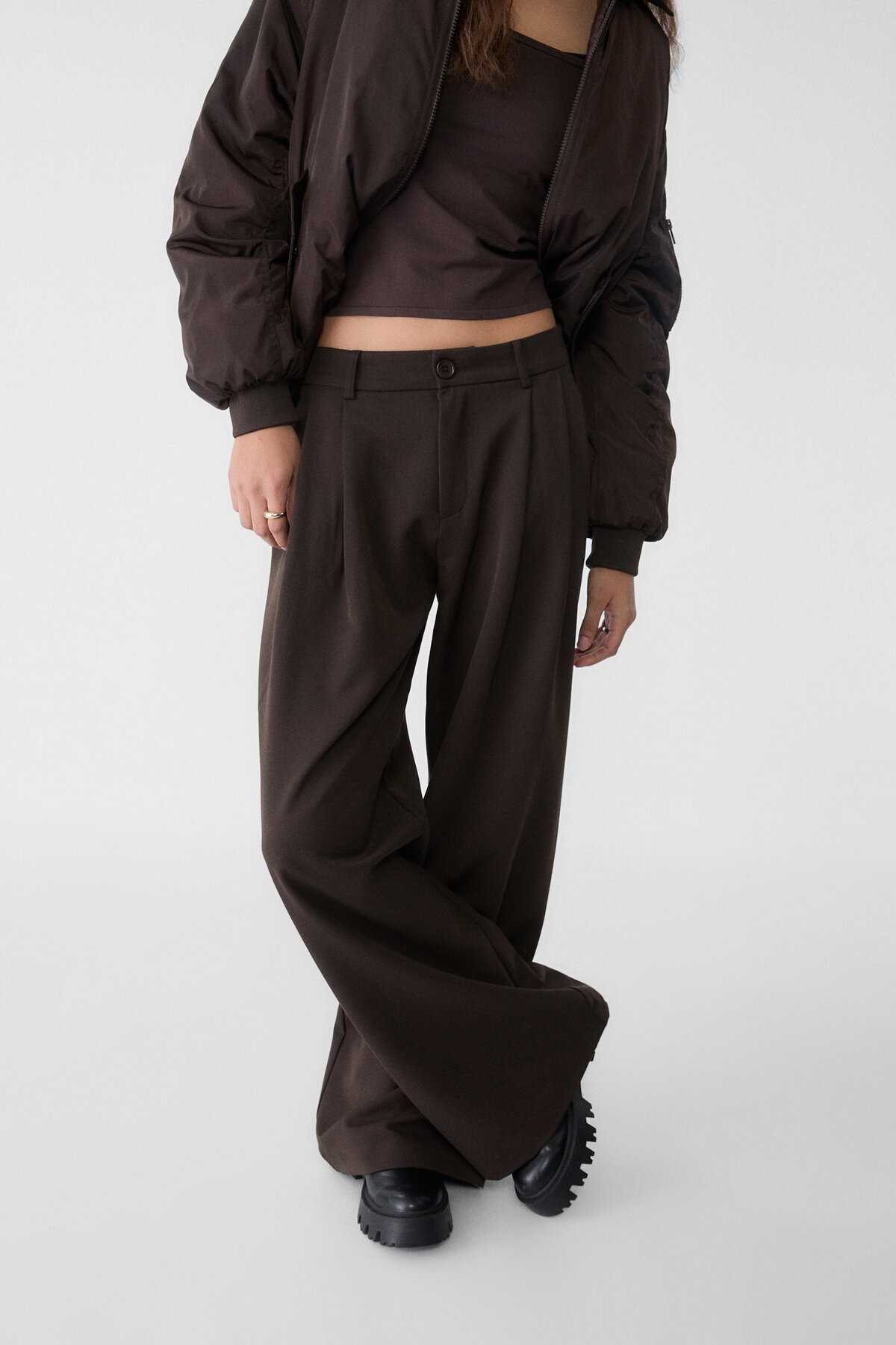 شلوار پارچه ای پاشی گسترده پودر