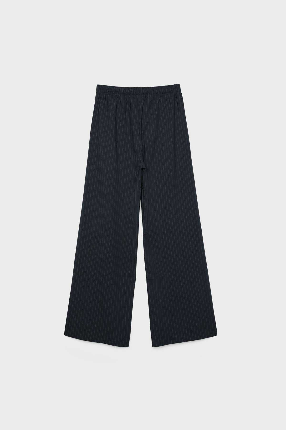 شلیک و شلوار راه راه