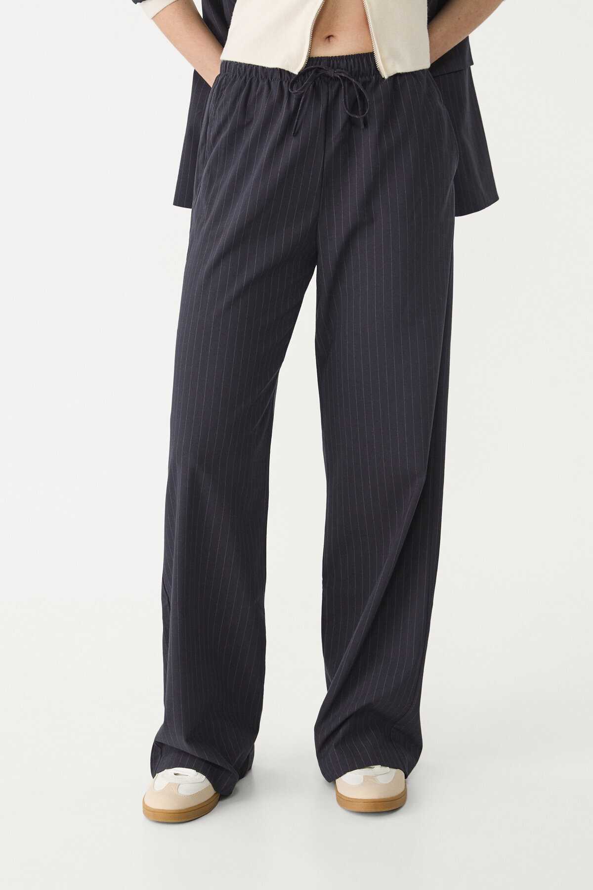 شلیک و شلوار راه راه