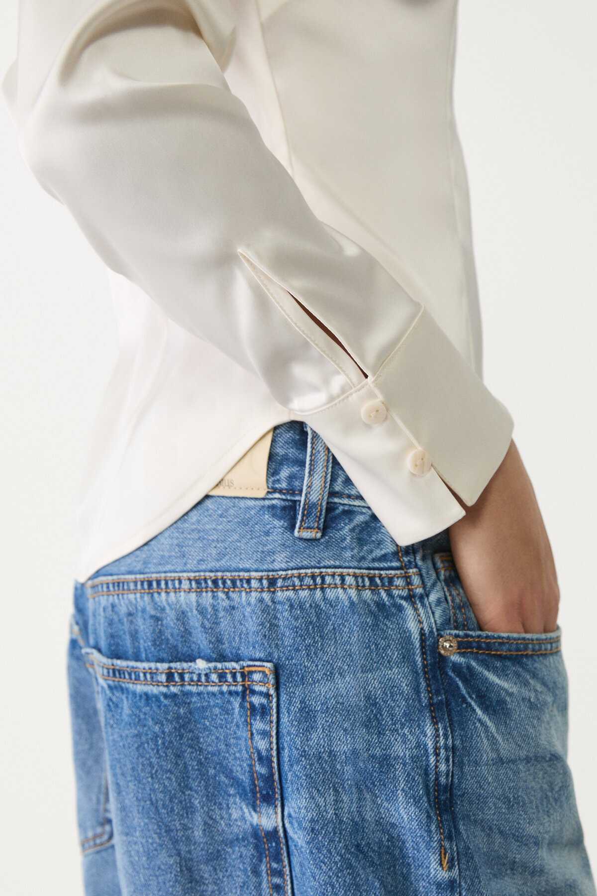 پیراهن ساتن متناسب با بدن