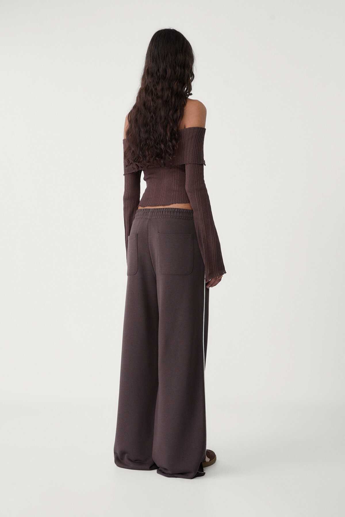 شلوار نخی گشاد با جزئیات راه راه