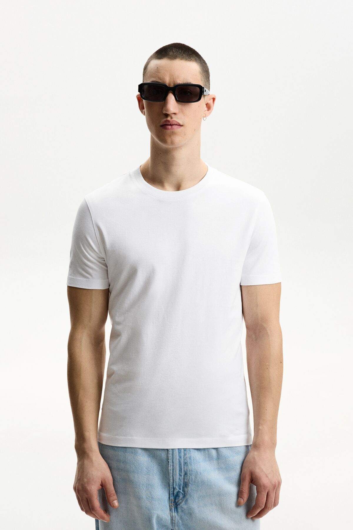short-sleeved-regular-fit-t-shirt