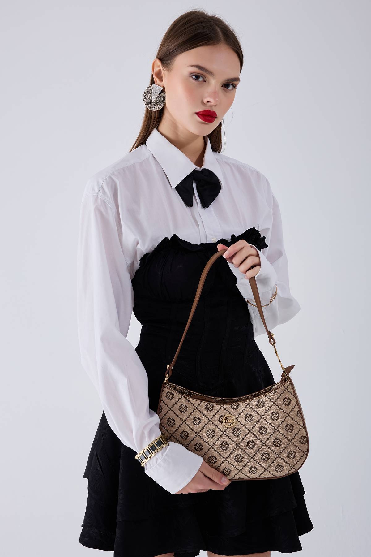 کیف شانه زنانه بژ 05FO25Y5030