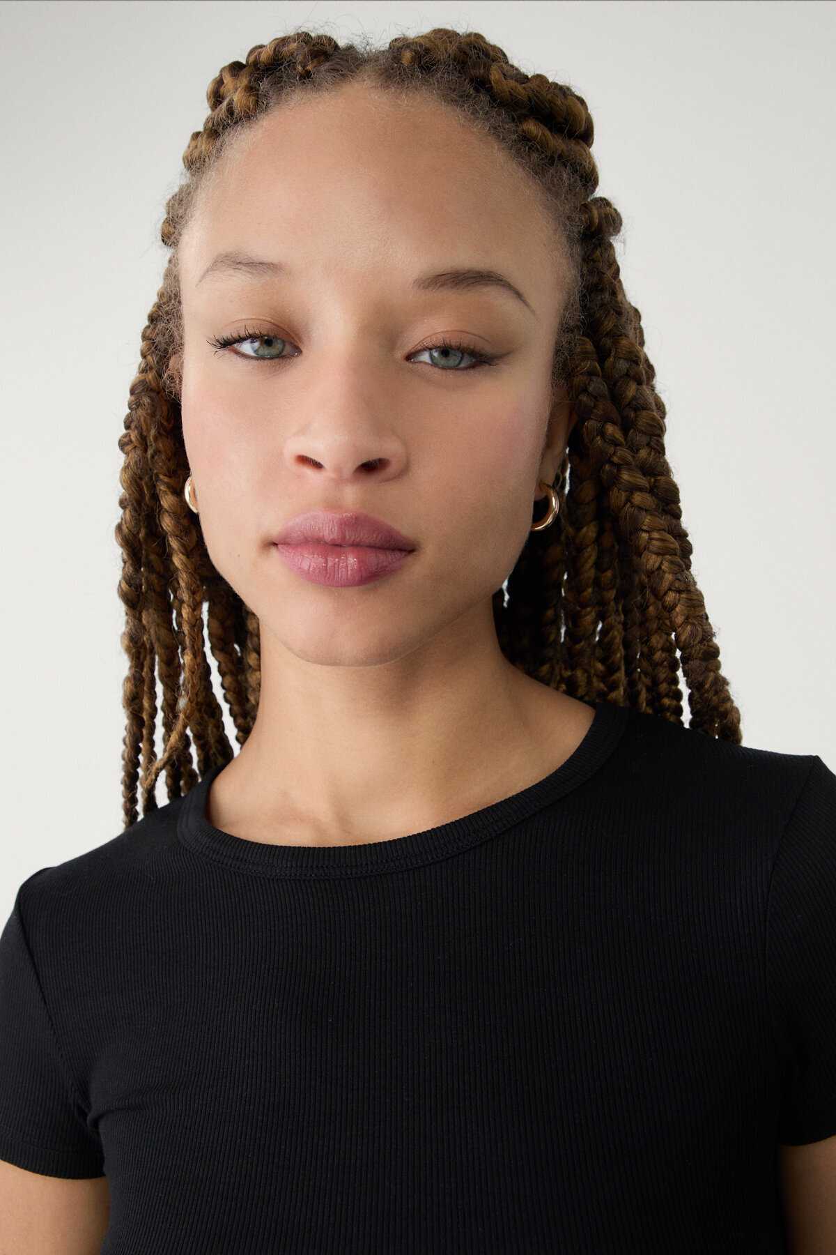 تیشرت آستین کوتاه آجدار