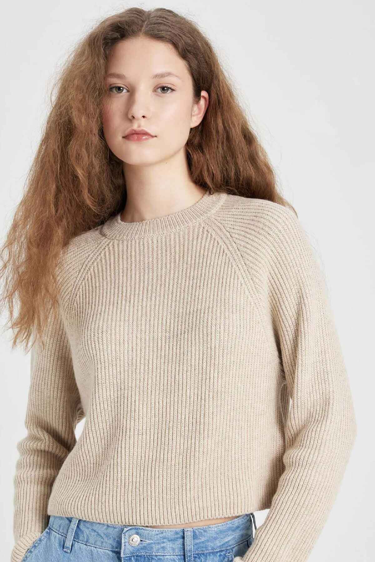 ژاکت بافتنی با یقه معمولی مناسب