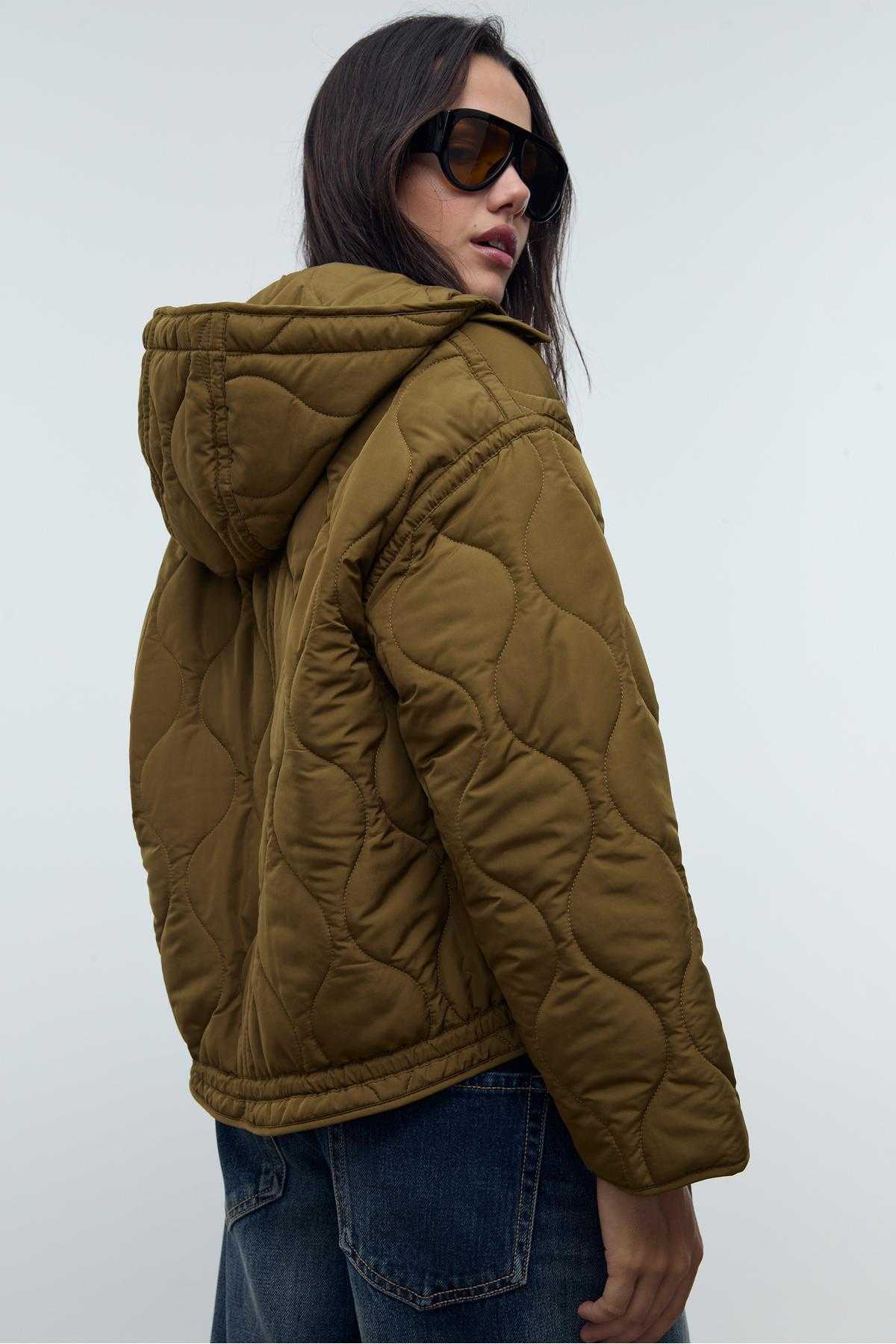 ژاکت پفی کلاهدار