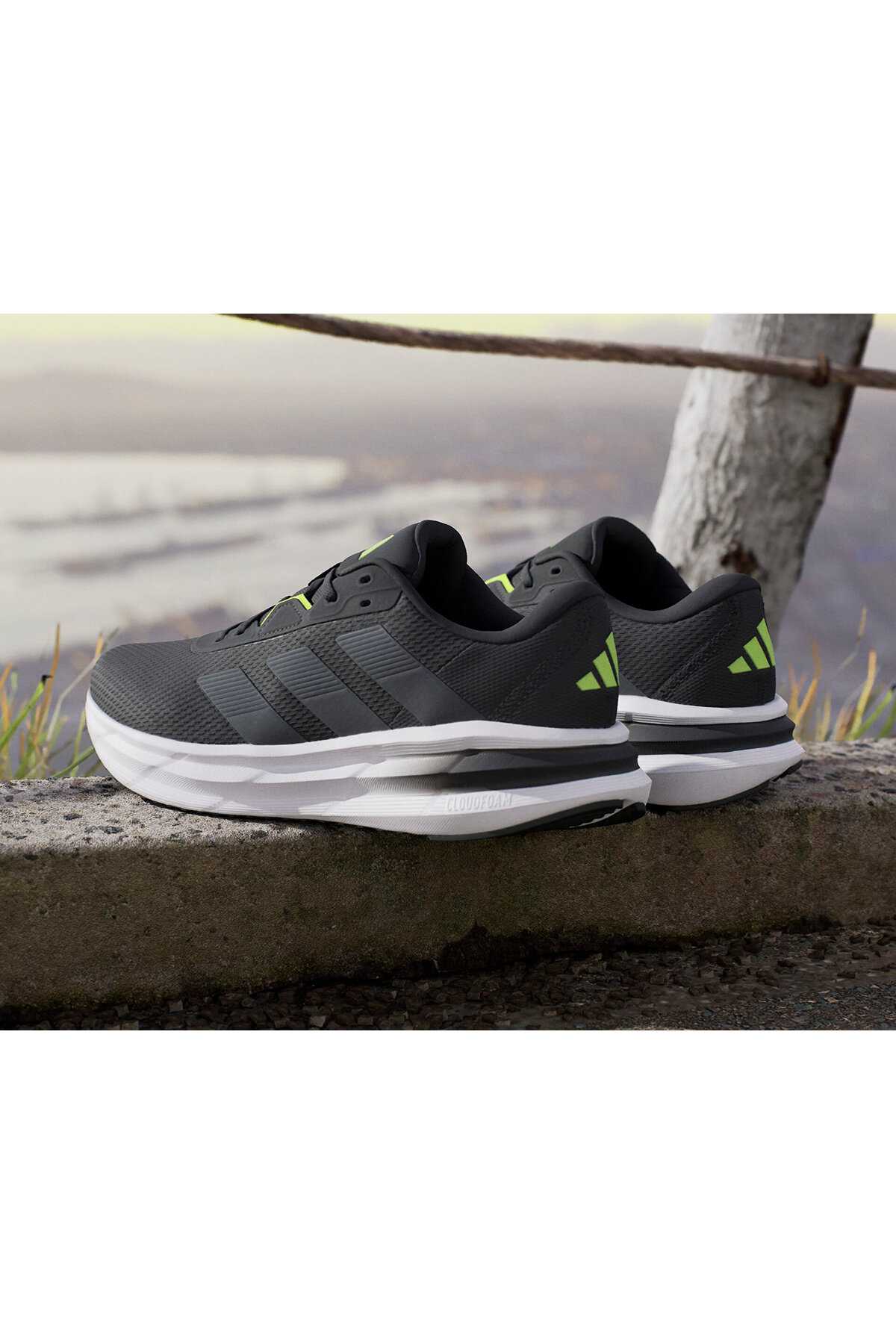 Switch Move Running Shoes -