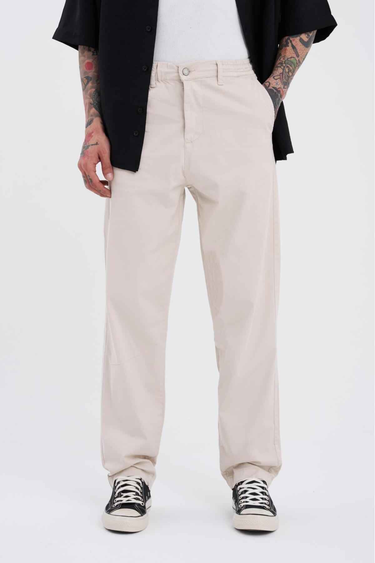 شلوار جین سیاه جامد اساسی مرد