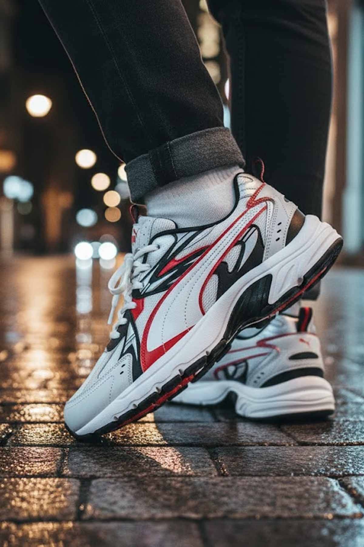 کفش های در حال اجرا دنباله Lite را گسترش دهید