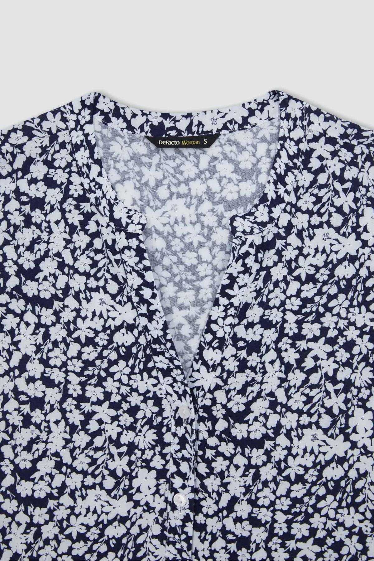 پیراهن آستین کوتاه یقه خدمه فیت منظم