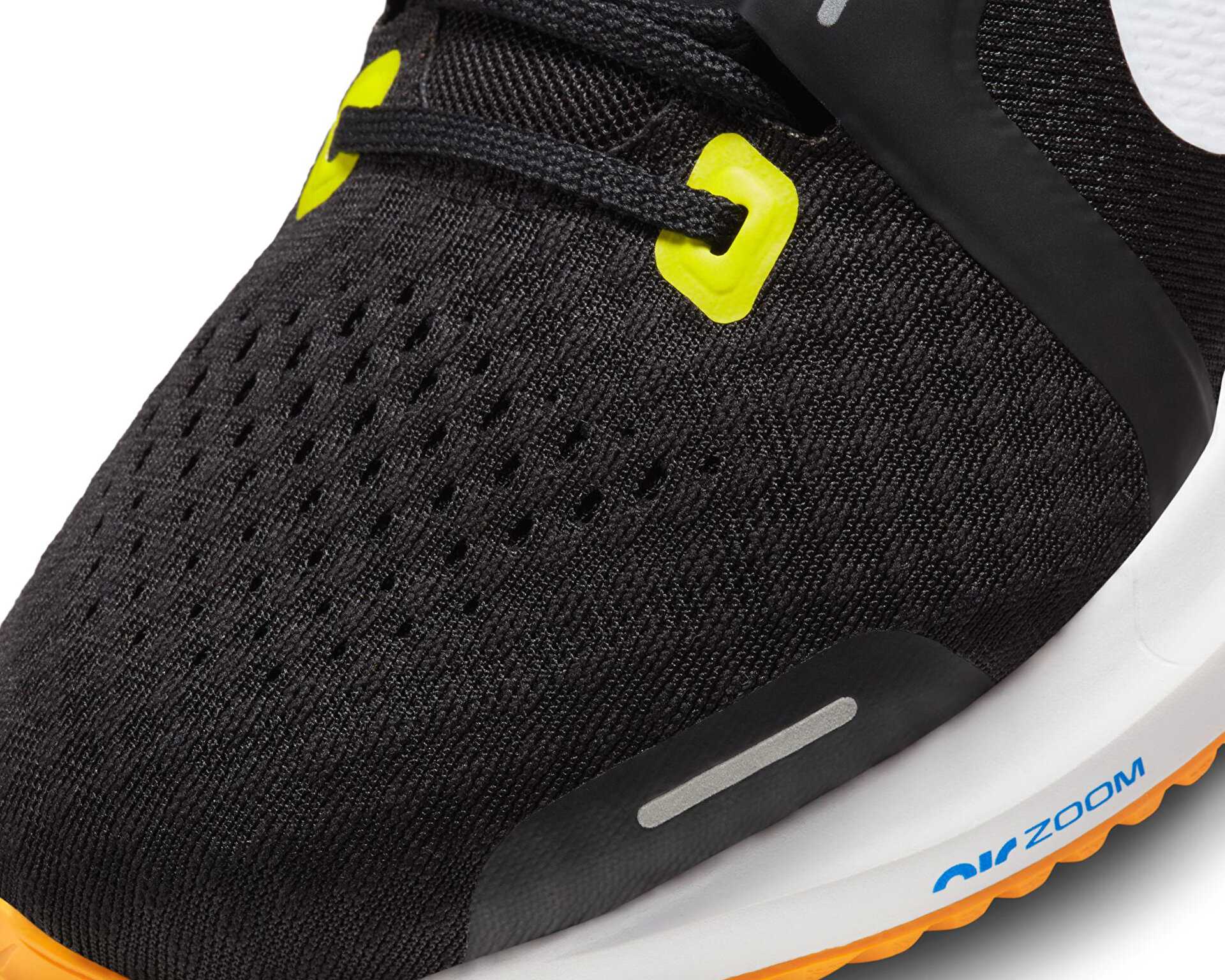 کفش دویدن Air Zoom Vomero 16