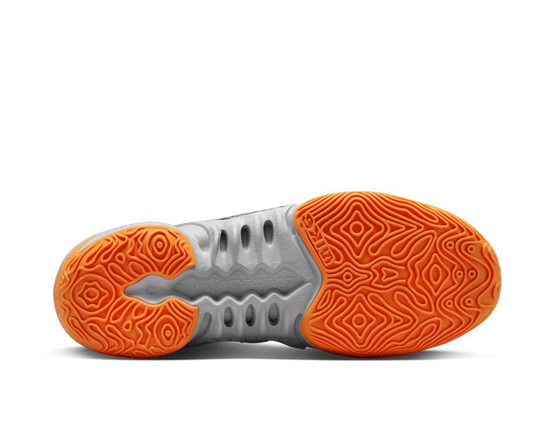 کفش های بسکتبال Cosmic Unity 2