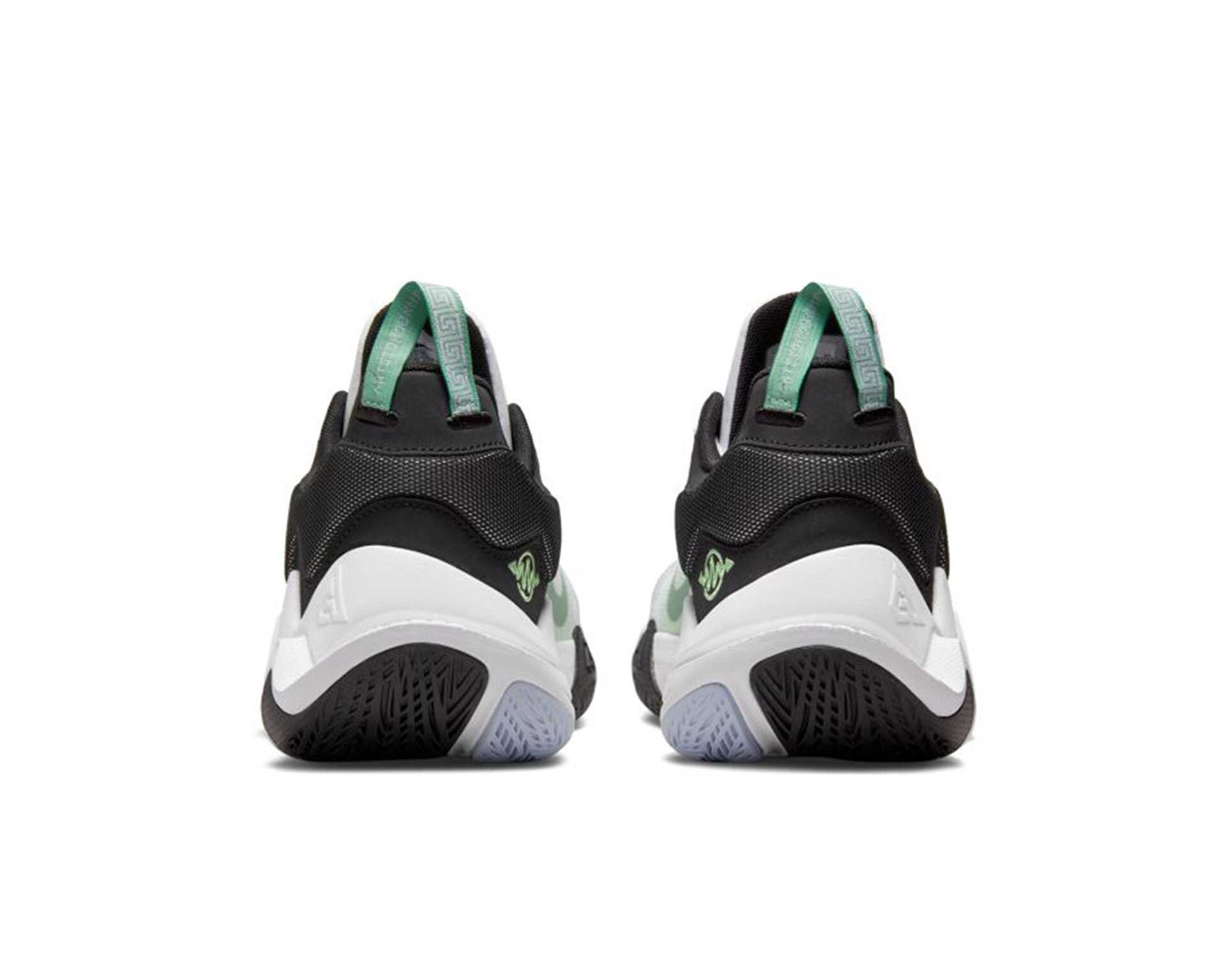 کفش های بسکتبال Giannis immortality