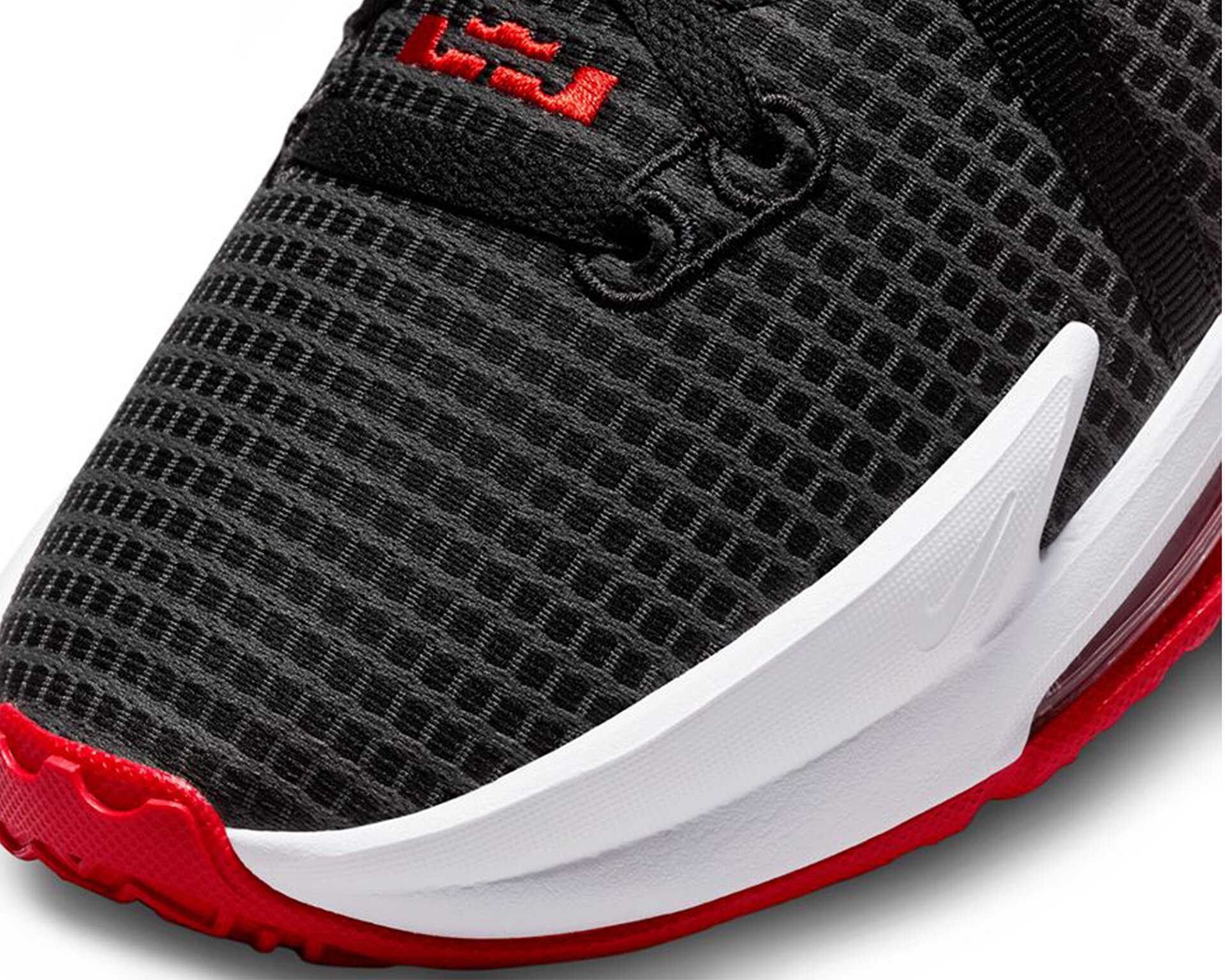 کفش های بسکتبال Lebron Witness 8