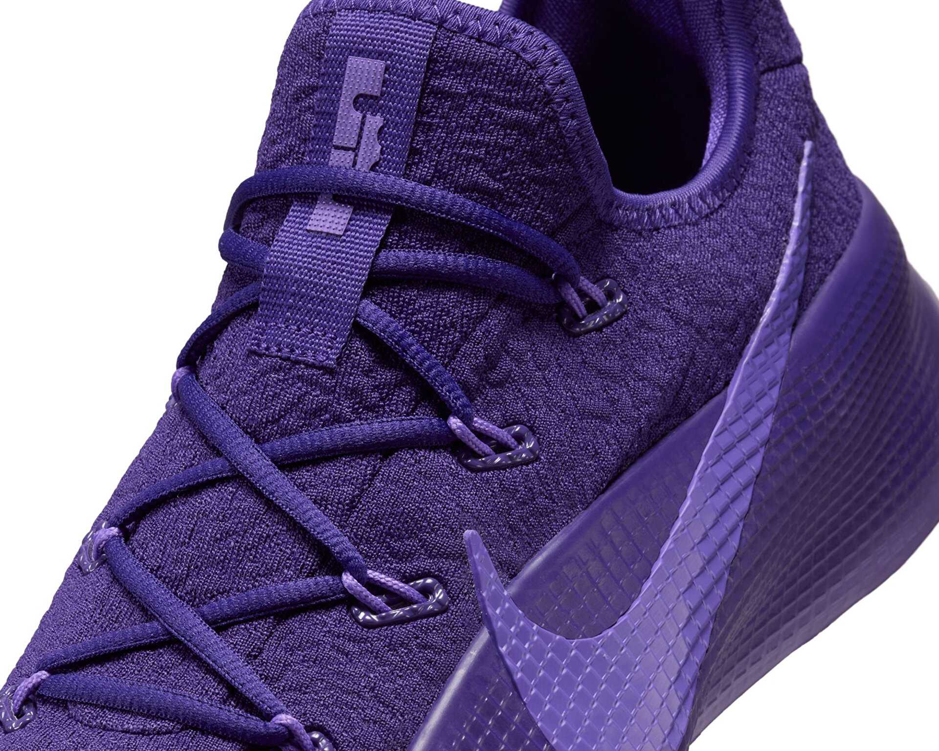 کفش بسکتبال جوانان Lebron Xx Trinity