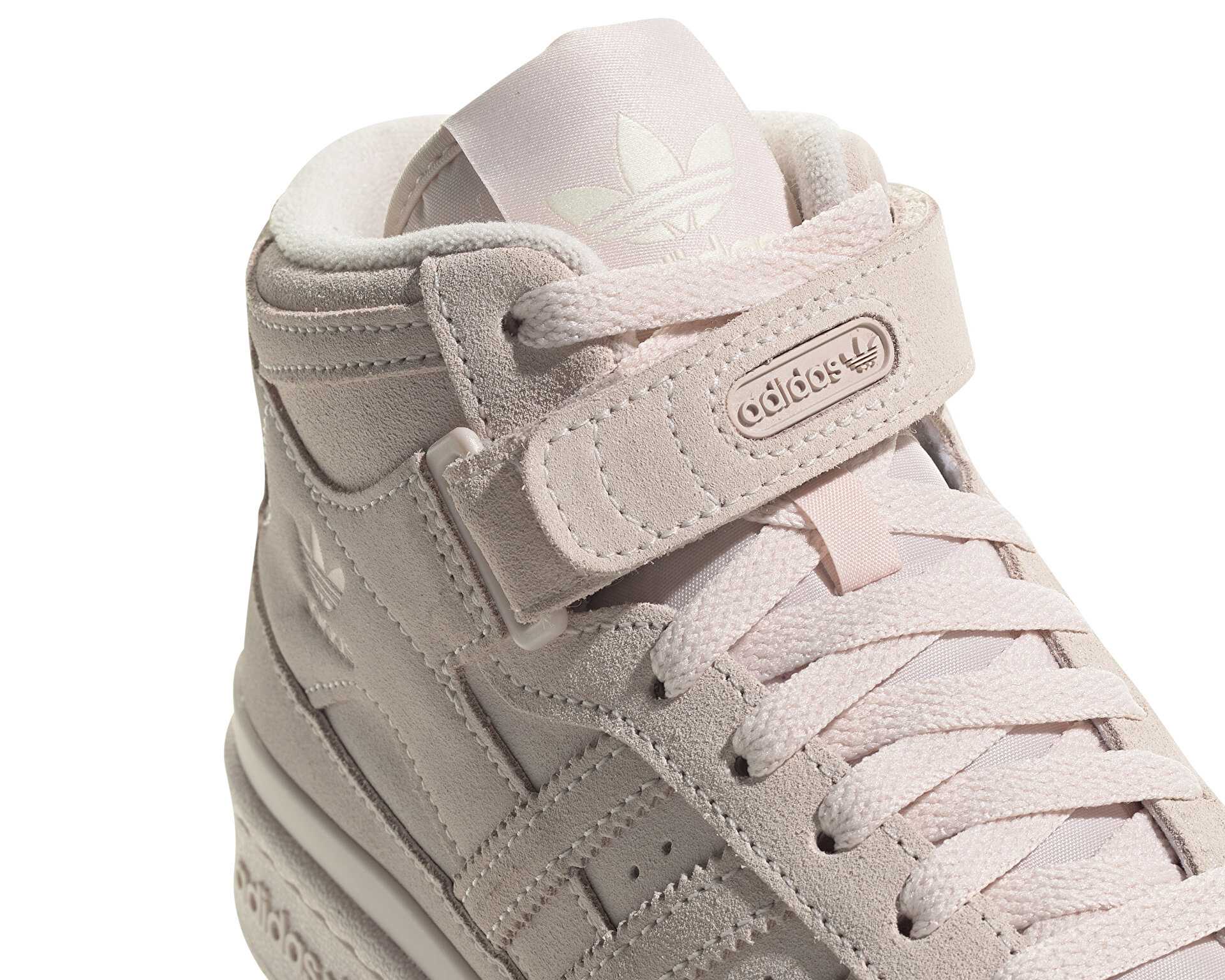 کفش های روزانه Forum Mid W