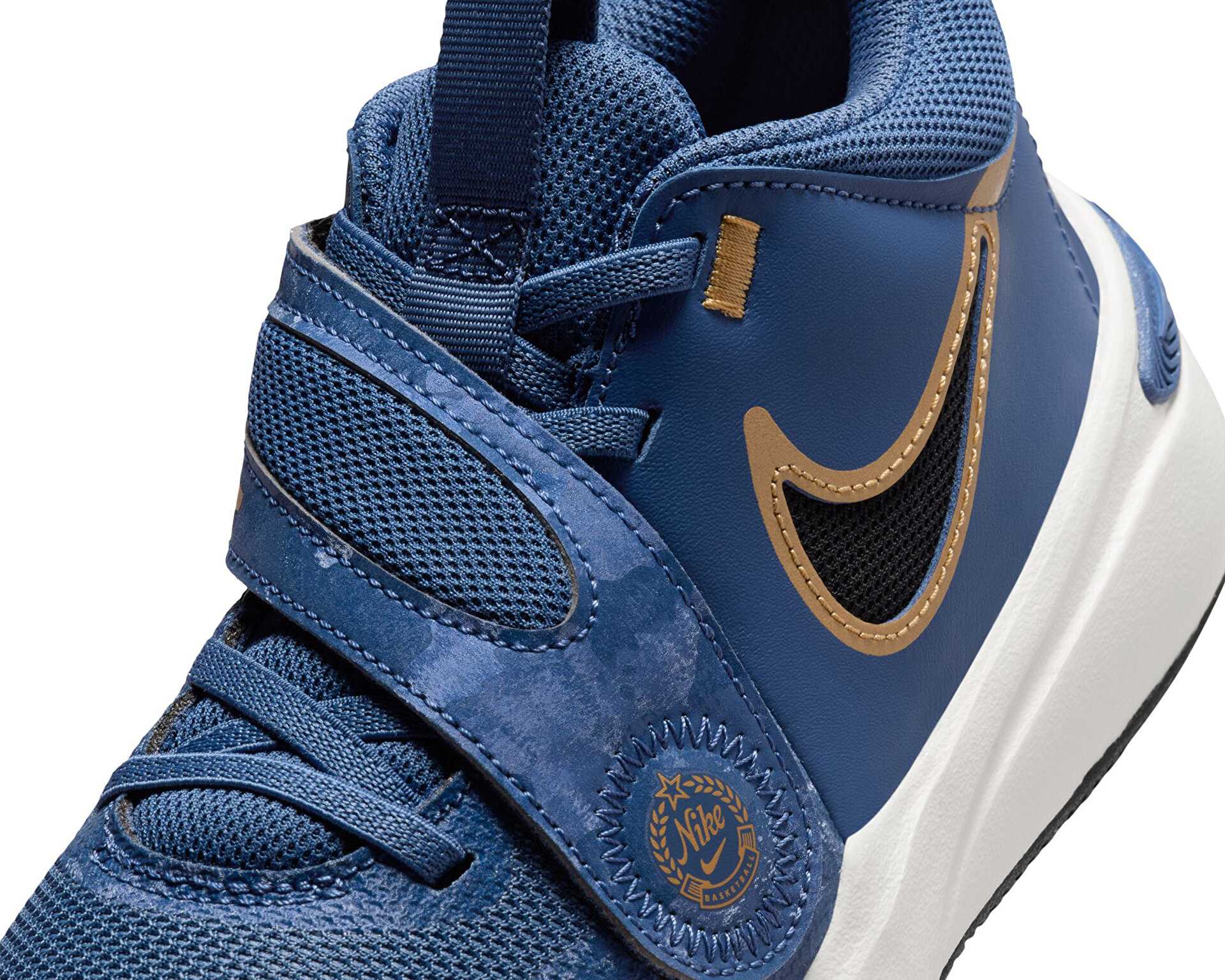 کفش بسکتبال جوانان Team Hustle D 11